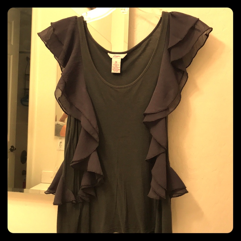 Hunter green short sleeve. With ruffles.